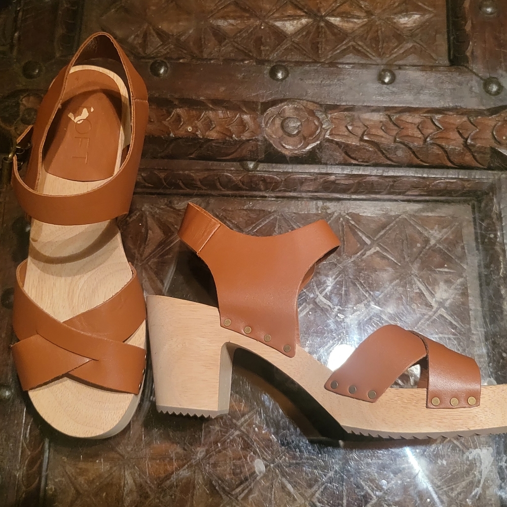 Clog Sandals Wood Platform Heels sz 8